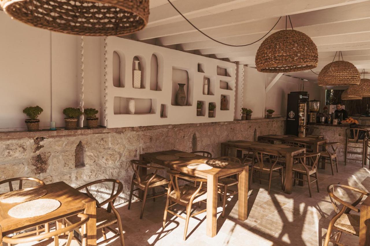 Art Alacatı Bagian luar foto